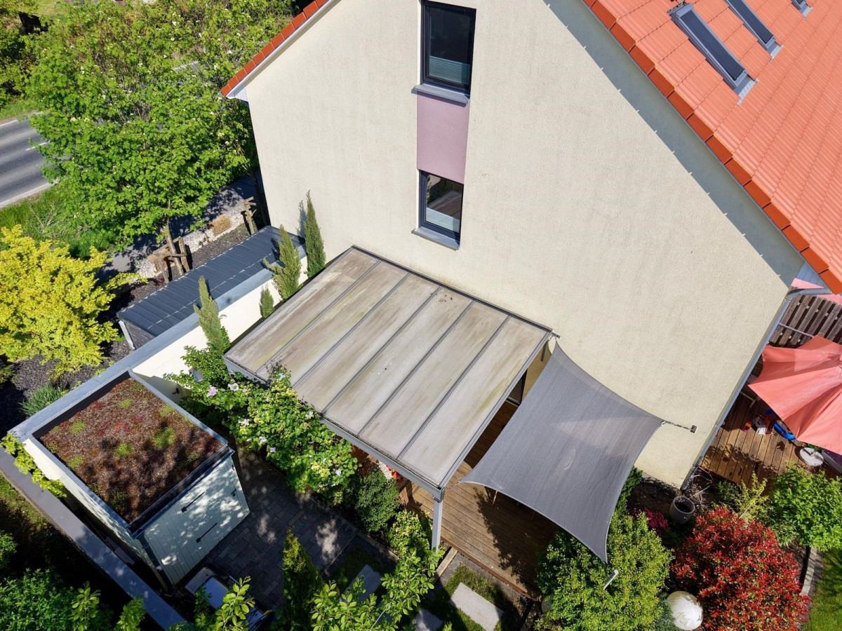 Überdachte Terrasse ca. 25m²