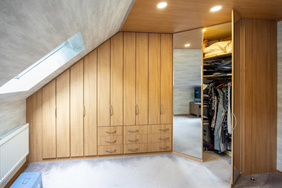OG Einbauschrank
