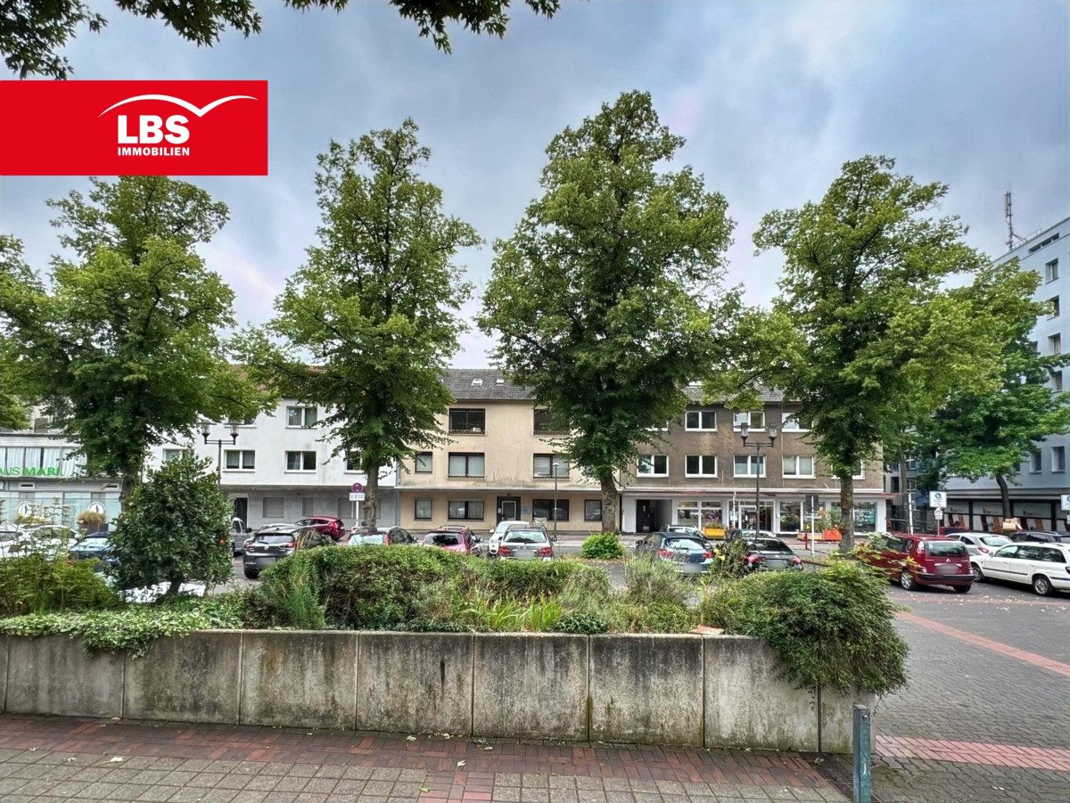 Hausansicht und Umgebung