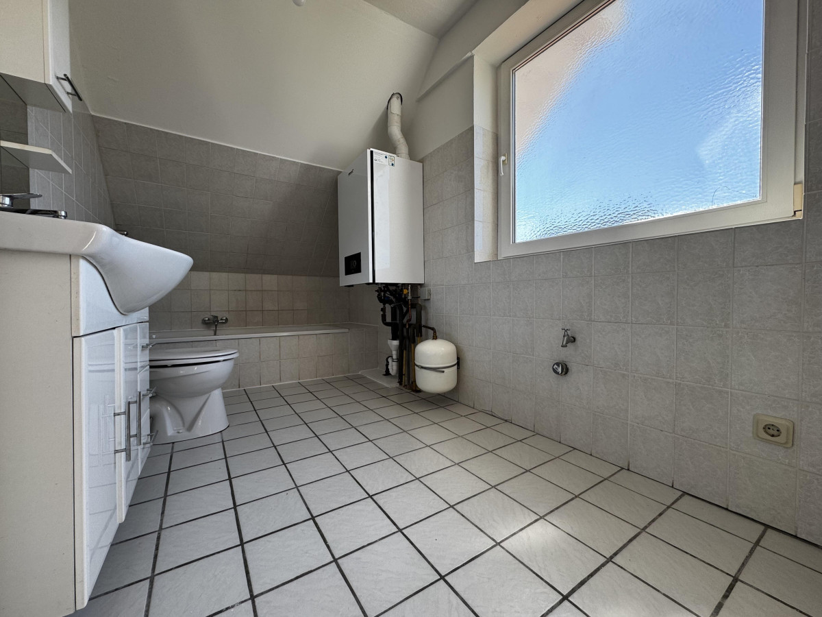 Dachgeschoss - Badezimmer