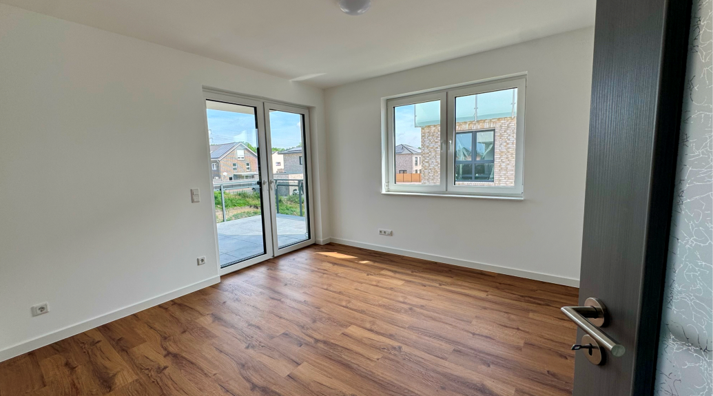Schlafzimmer Nr.2 mit Balkon