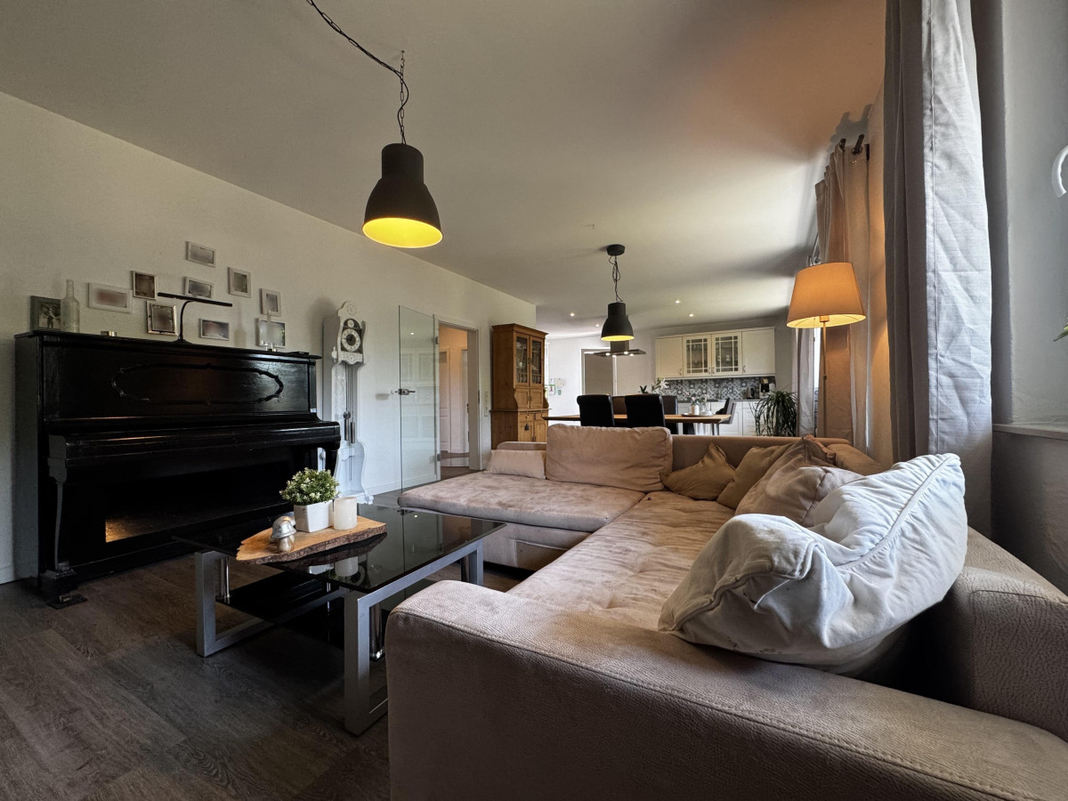 Erdgeschoss - Wohn-/Esszimmer…
