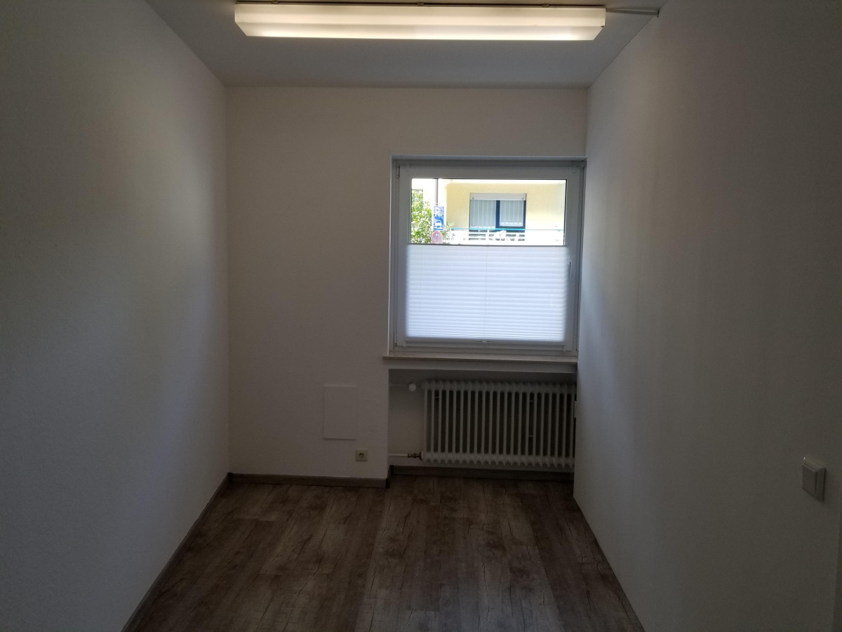 Büro / Behandlung 3