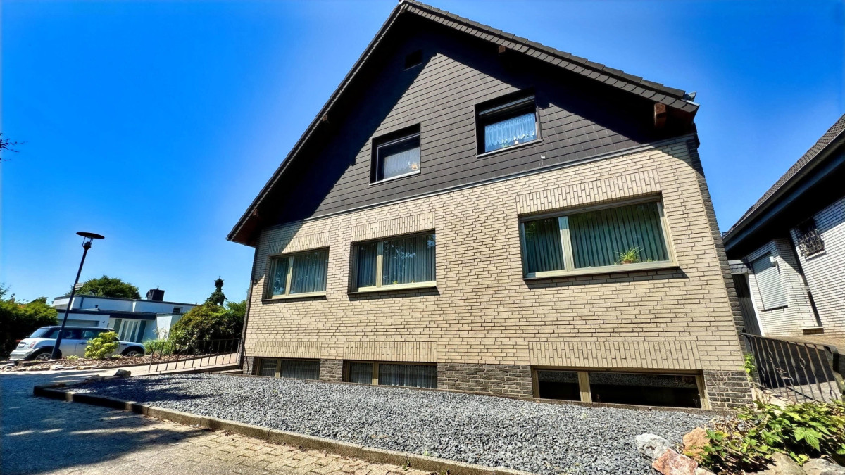 Straßenansicht