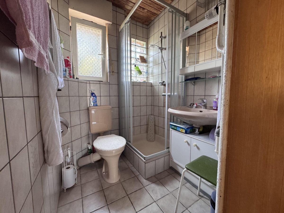 Badezimmer EG