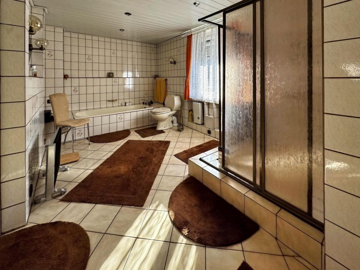 Badezimmer EG