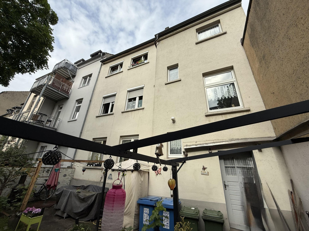 Hausrückseite