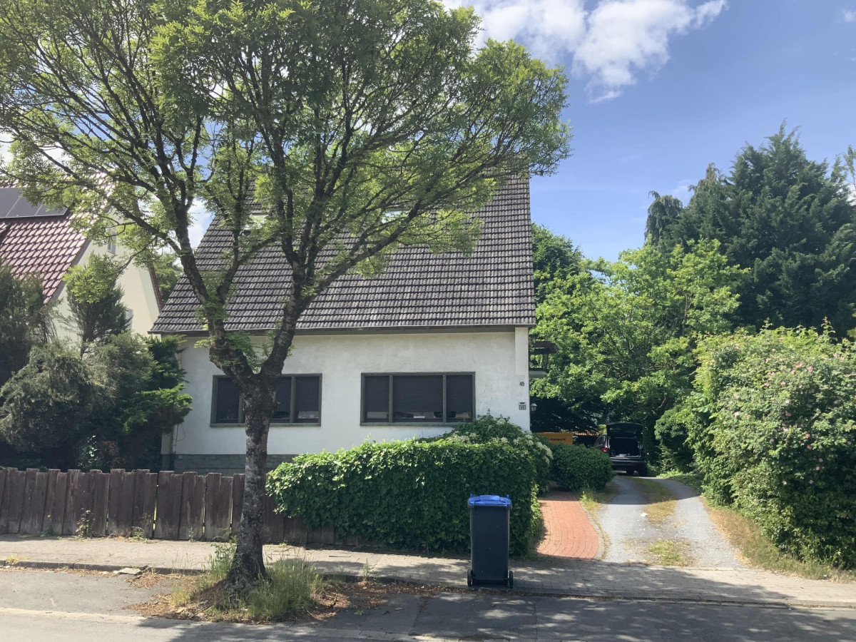 Einfamilienhaus mit Bauland