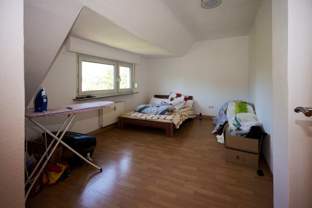 Schlafzimmer 1 DG