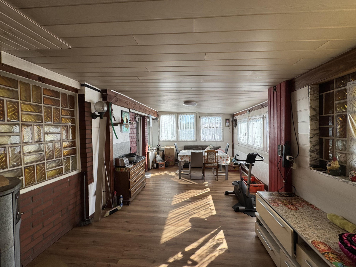 überdachte Terrasse