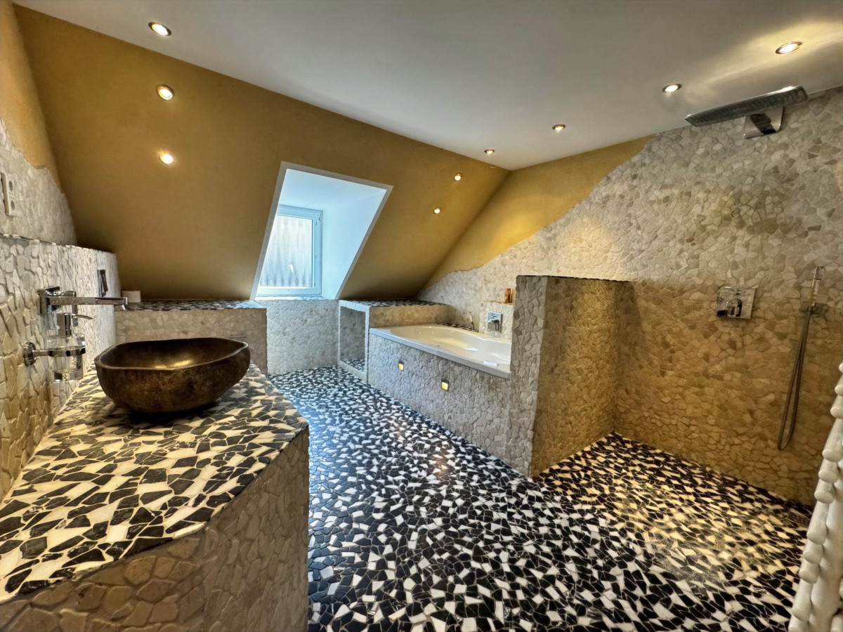 Badezimmer DG