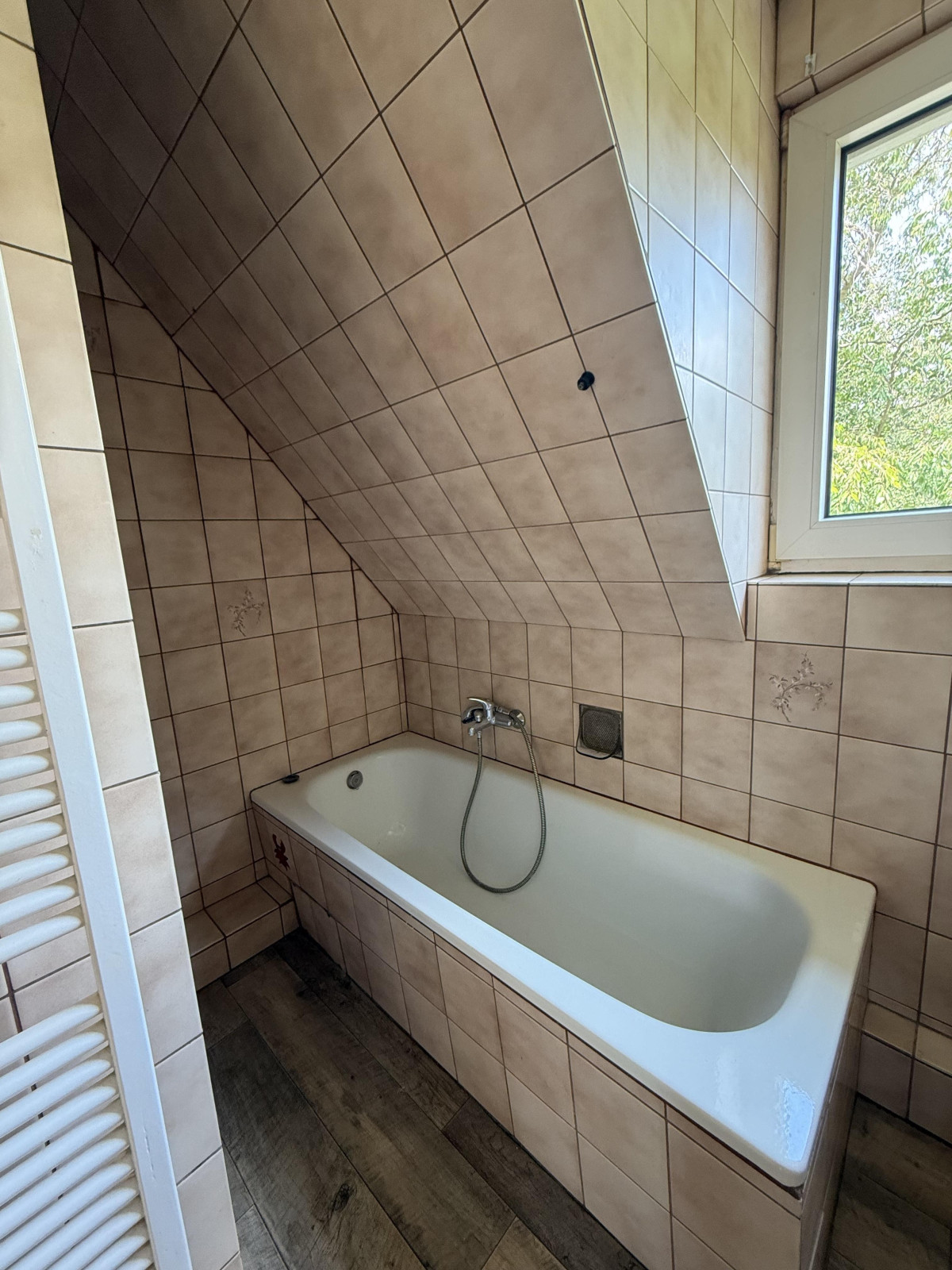 Vorbau Wohnung 2 Badezimmer