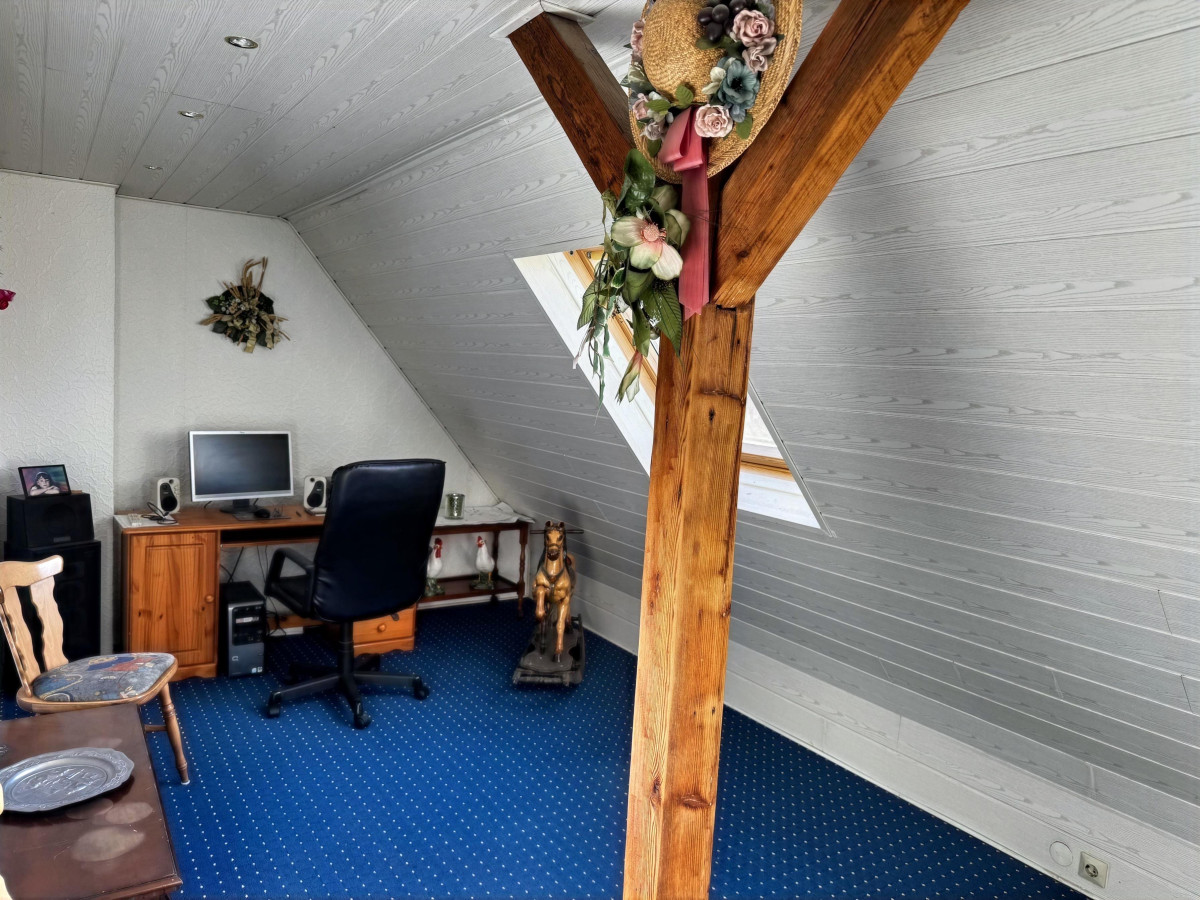 Dachboden Büro