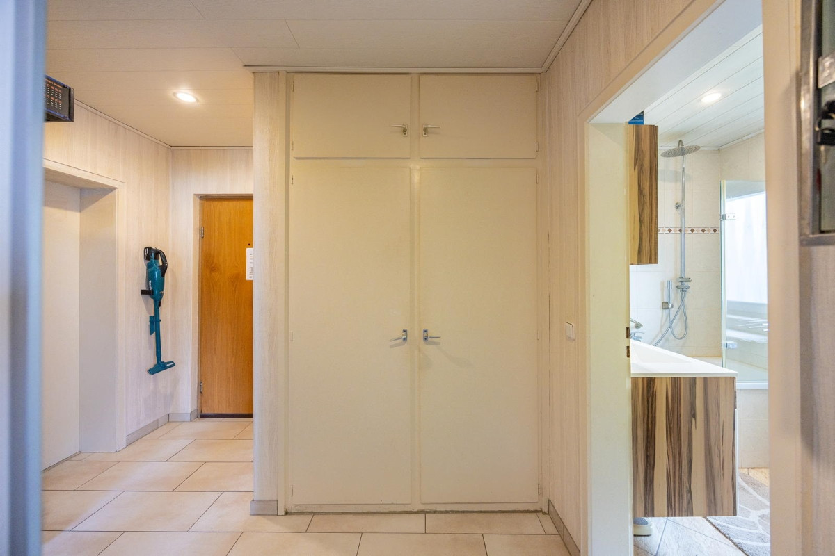 Diele mit Einbauschrank