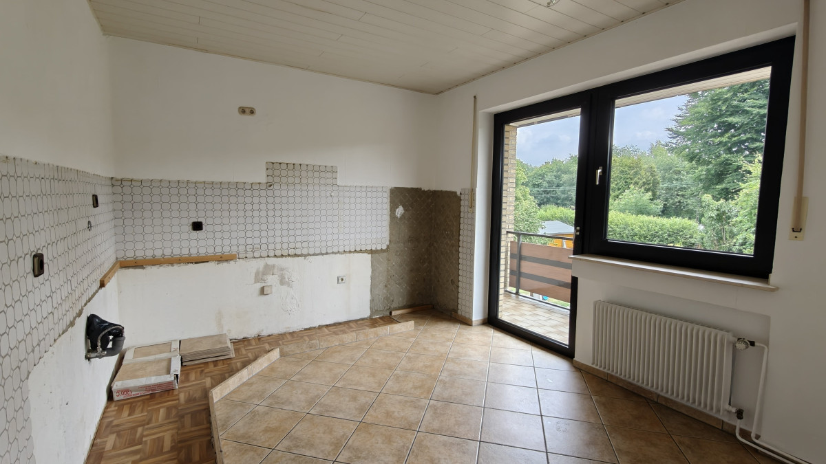 Küche mit Zugang Balkon 1.OG