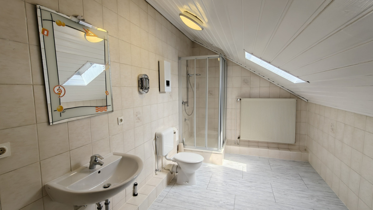 Badezimmer DG