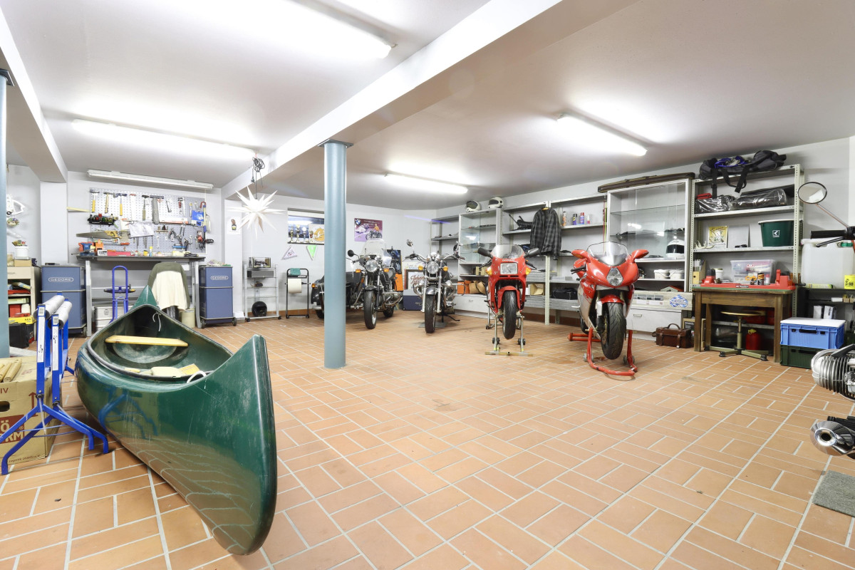 Kradgarage mit Aufzug