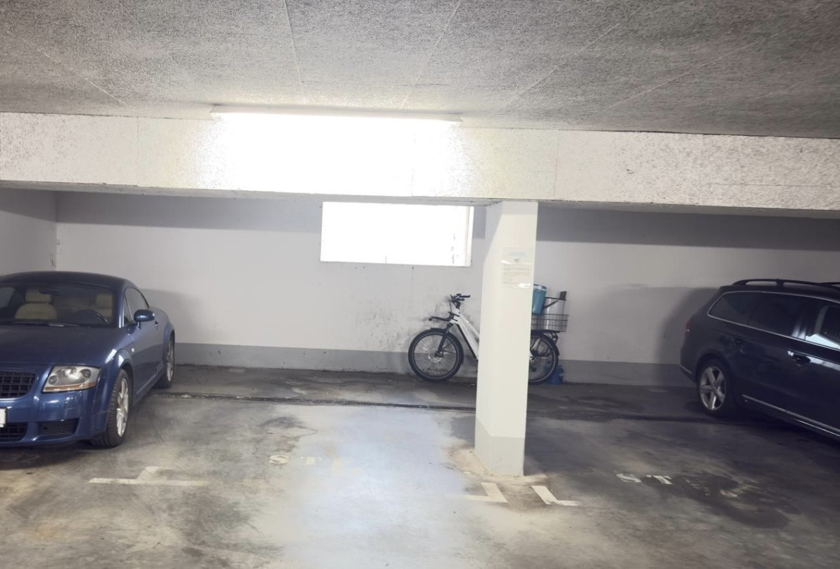 Tiefgaragenstellplatz