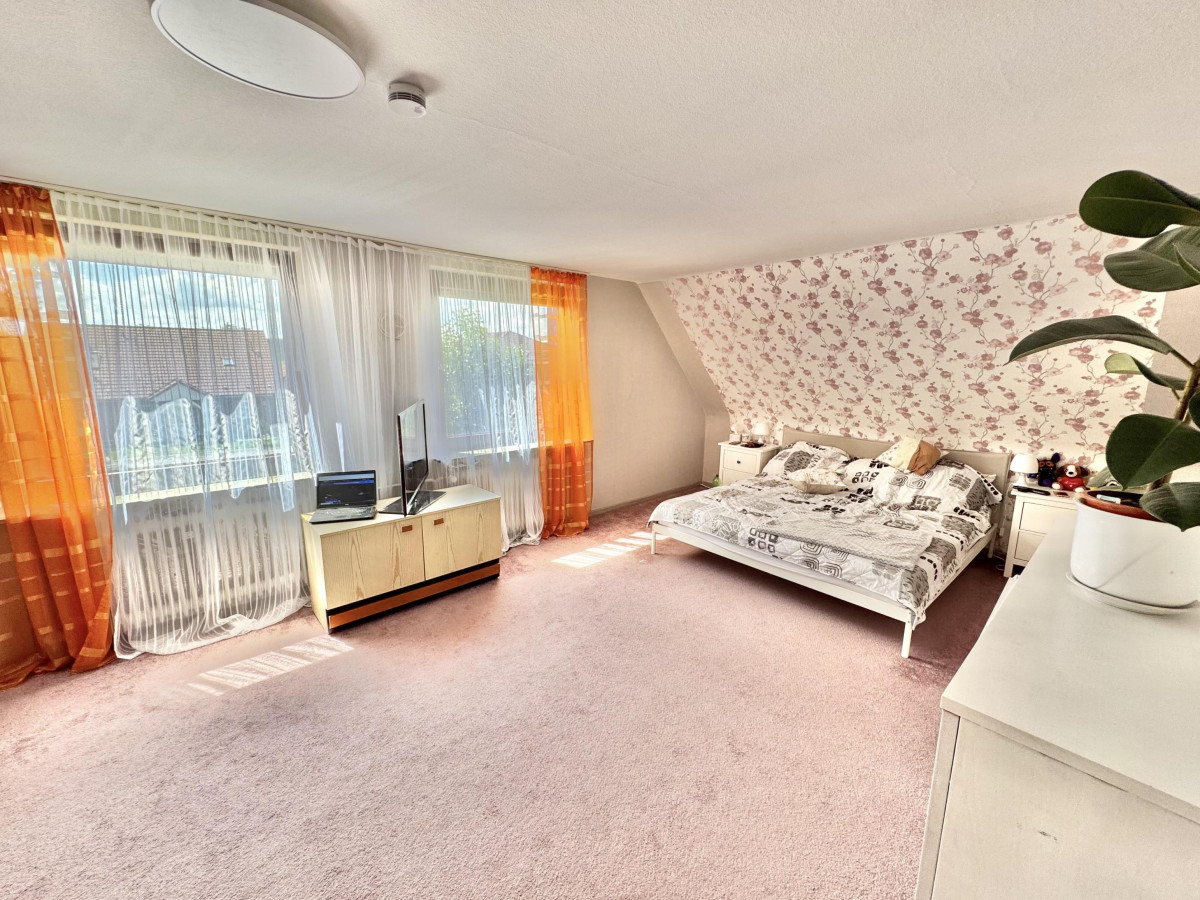 Schlafzimmer OG