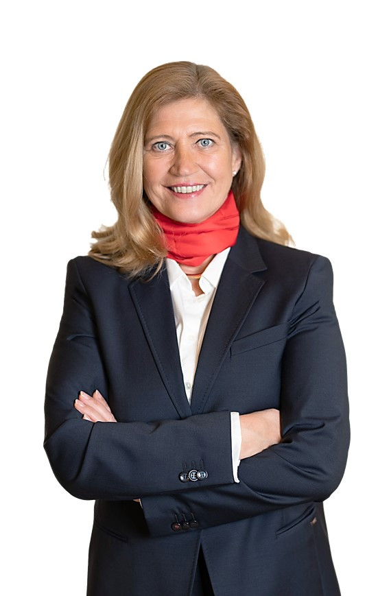  Claudia Boecker